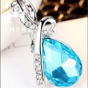 Gorgeous turquoise necklace